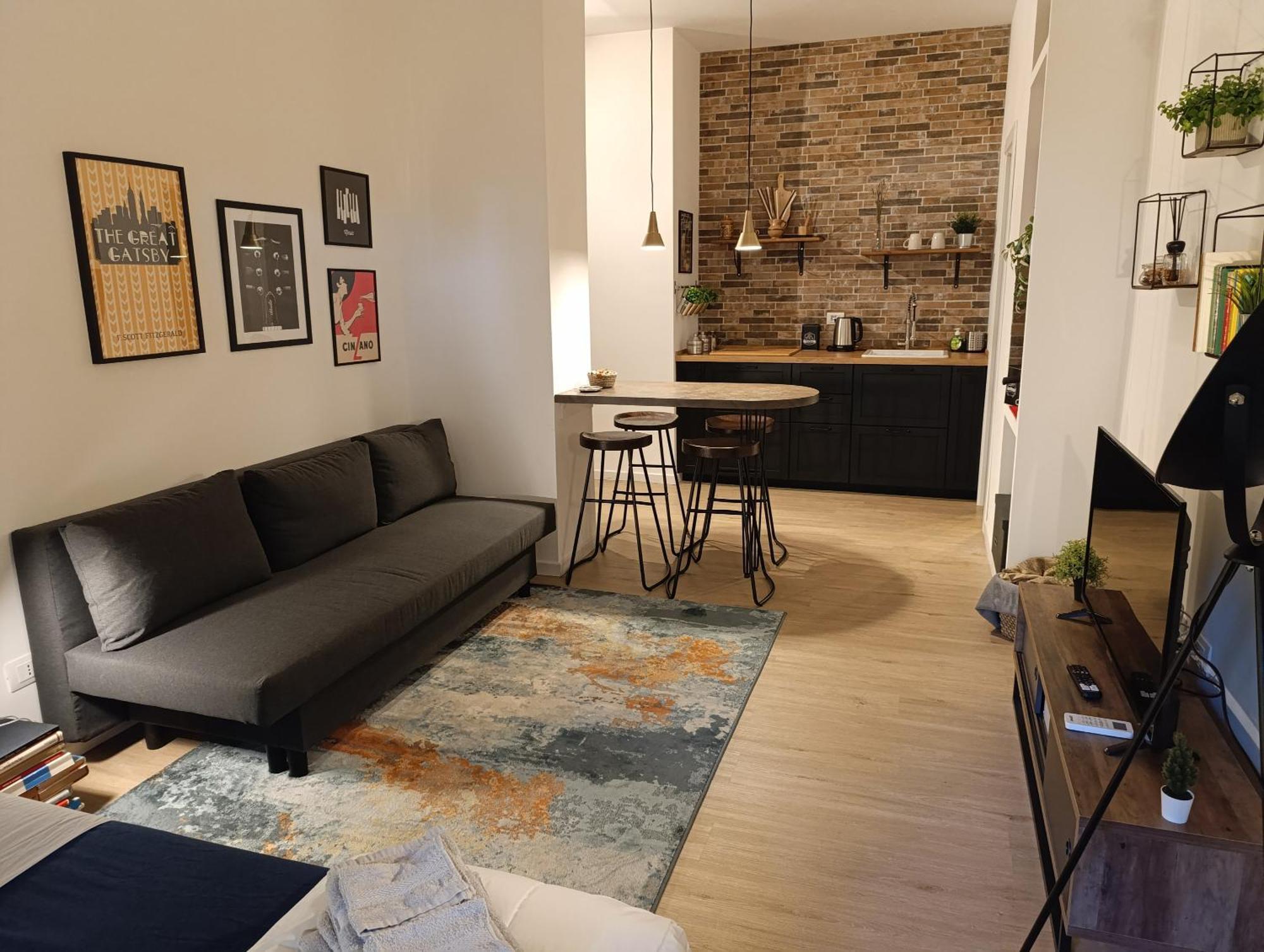 Apartment Think House